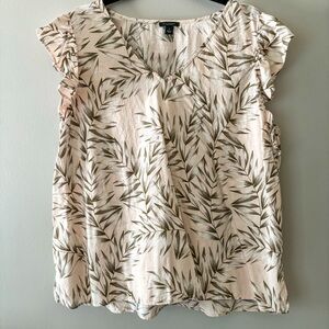 Ann Taylor Factory | Flutter Sleeve Blouse | Tank | Casual | Cotton | Palm Leaf